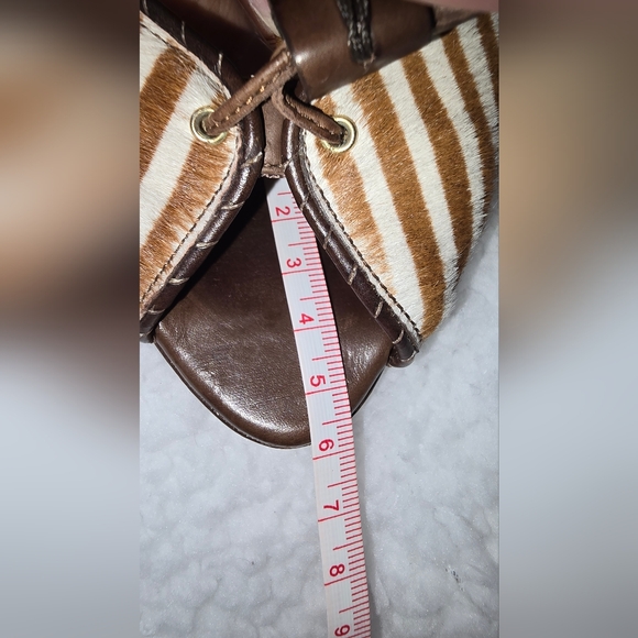 Giorgio Armani Peep Toe Pumps - Picture 8 of 9